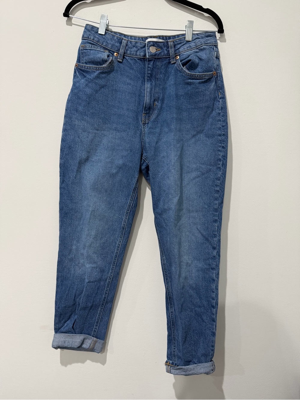 H&M Relaxed Fit Blue Womenโs Jeans